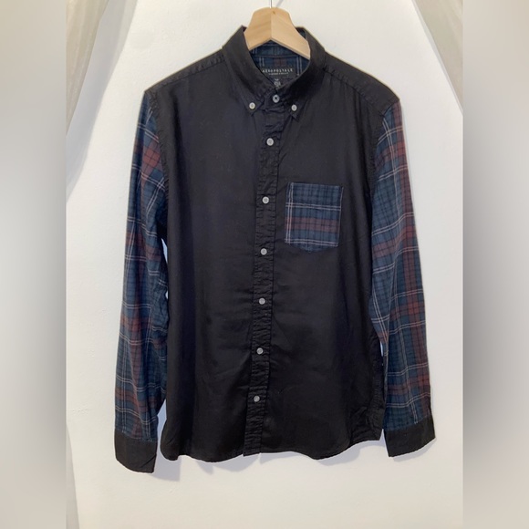 Aéropostale Men’s Long Sleeve Button Down Shirt - Picture 5 of 5